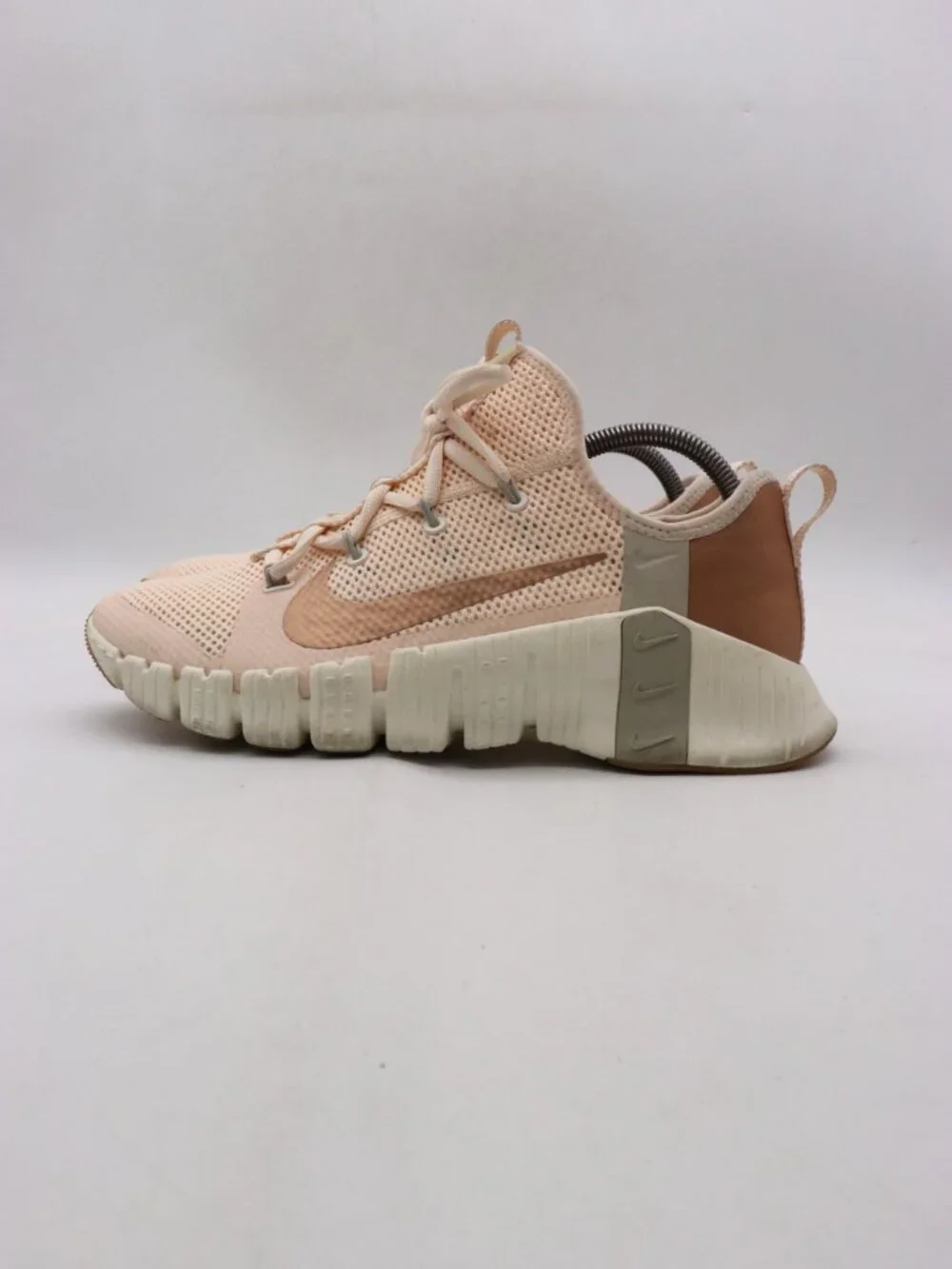 Nike Free Metcon 3 Women’s 9.5 Guava Ice Metallic Red Bronze sneakers CJ6314-892